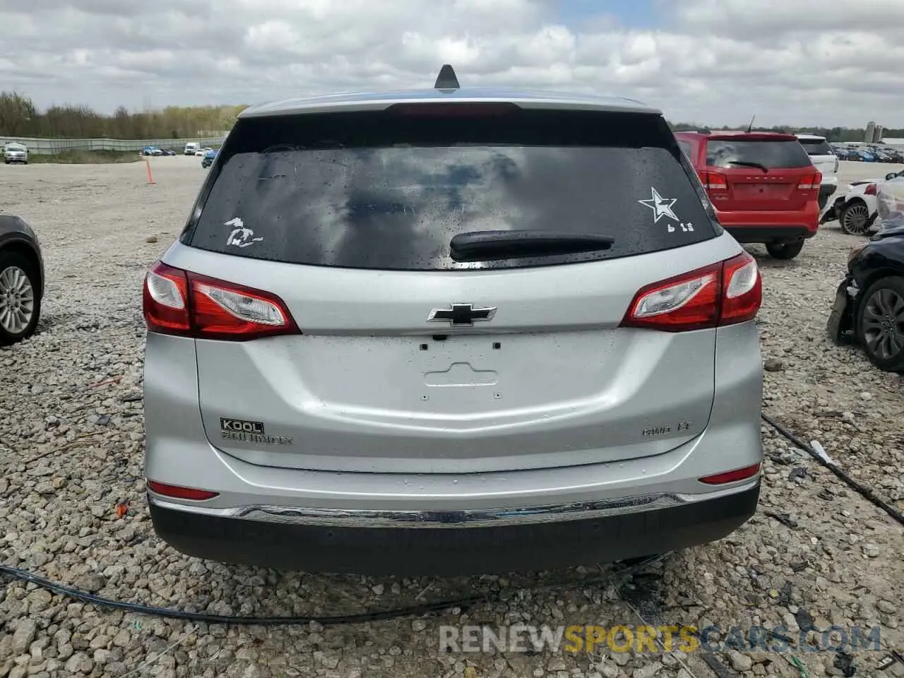6 fotografías del automóvil dañado 2GNAXUEVXK6240850 CHEVROLET EQUINOX 2019