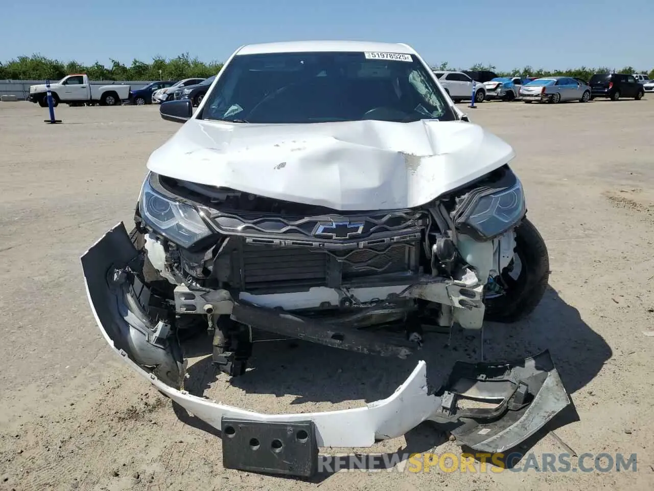 5 fotografías del automóvil dañado 2GNAXVEX0K6213647 CHEVROLET EQUINOX 2019