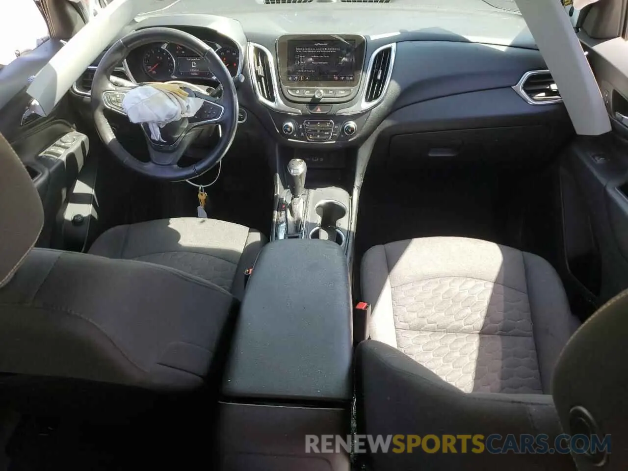 8 fotografías del automóvil dañado 2GNAXVEX0K6213647 CHEVROLET EQUINOX 2019