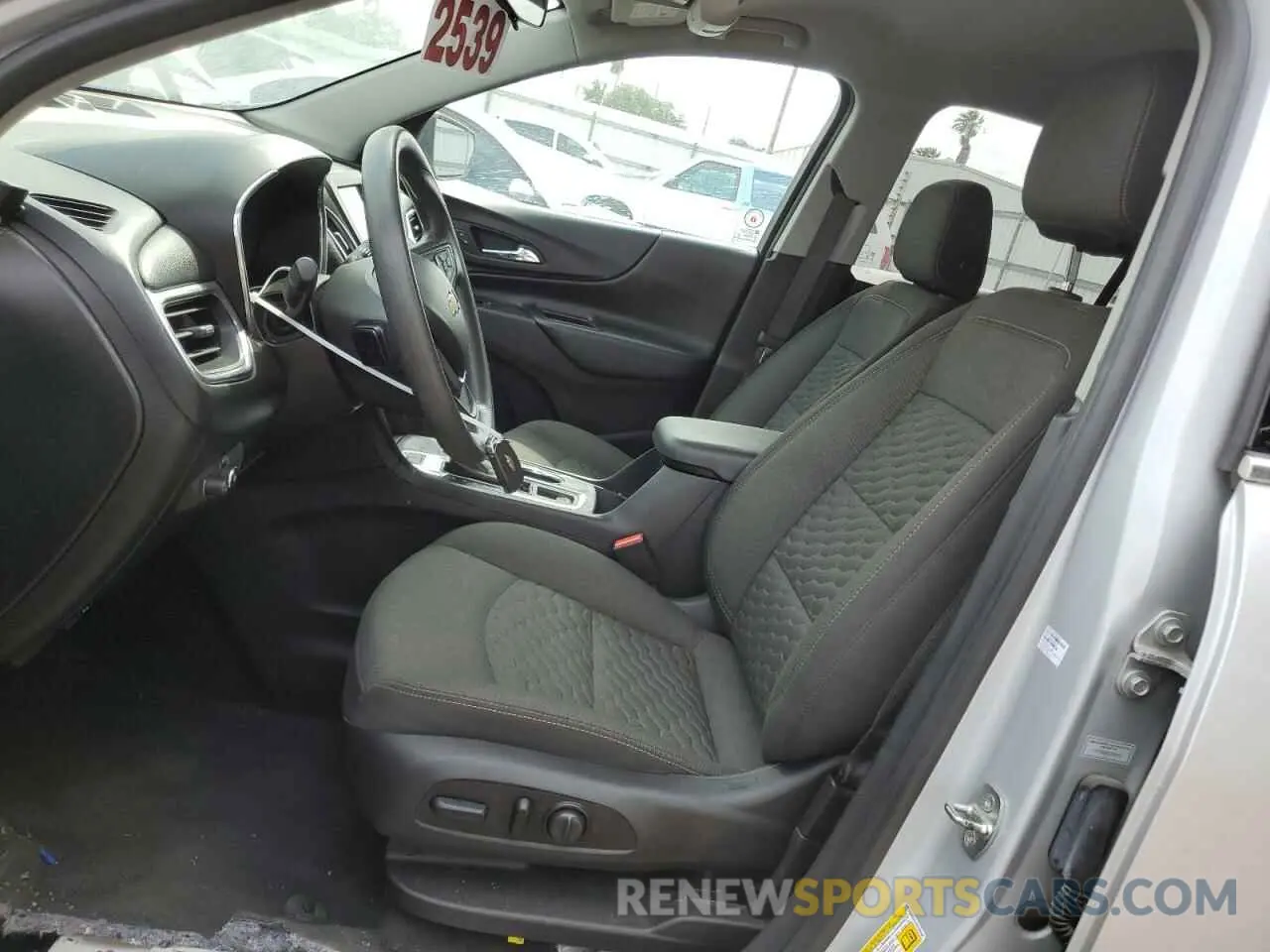 7 fotografías del automóvil dañado 2GNAXVEX4K6296466 CHEVROLET EQUINOX 2019