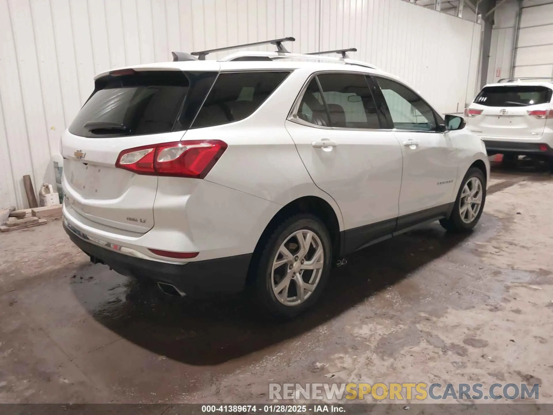 4 fotografías del automóvil dañado 2GNAXVEX5K6191659 CHEVROLET EQUINOX 2019