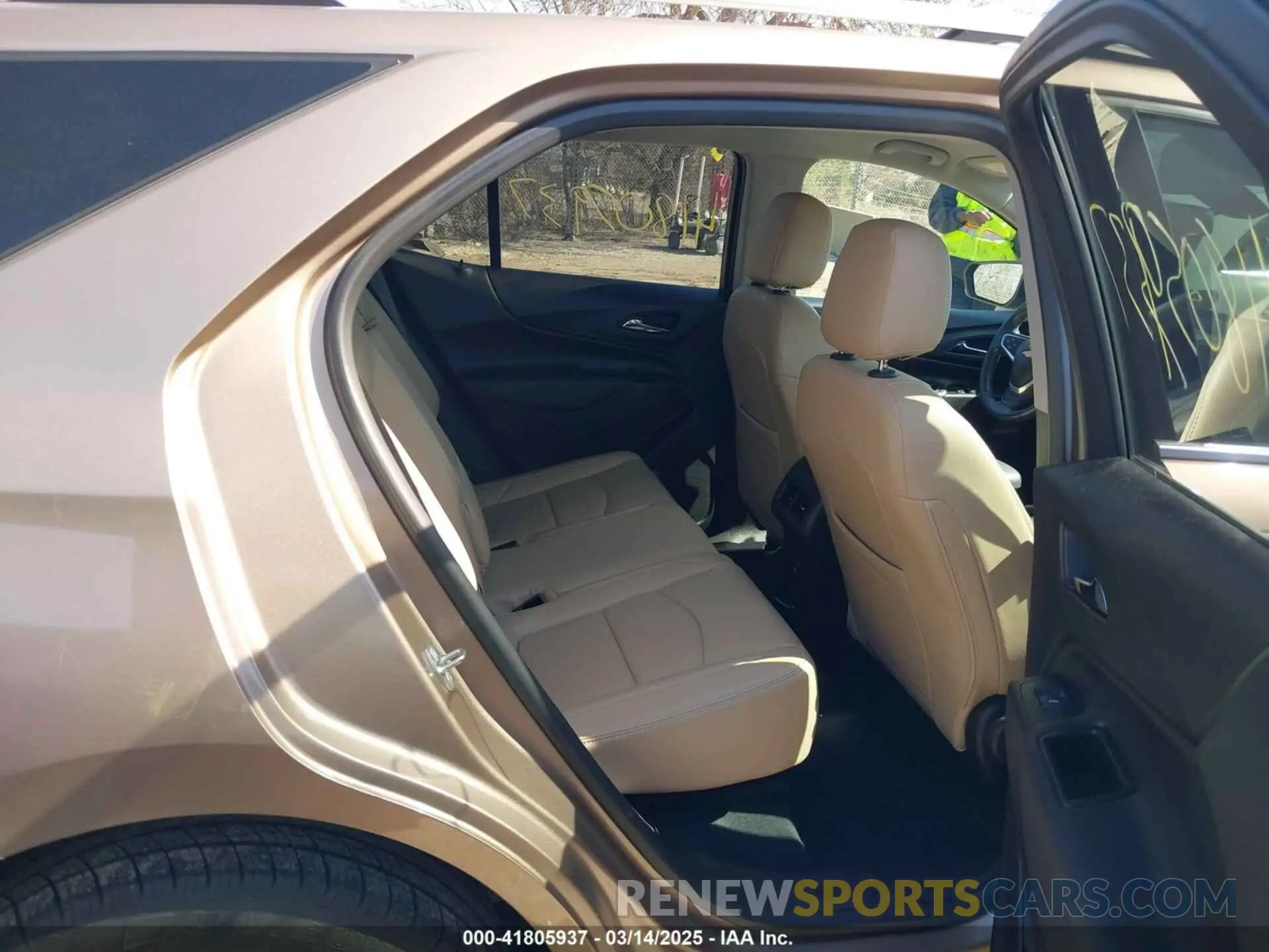 8 fotografías del automóvil dañado 2GNAXVEXXK6169236 CHEVROLET EQUINOX 2019