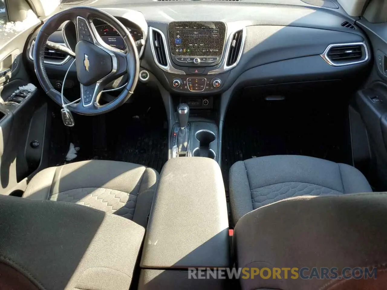 8 fotografías del automóvil dañado 2GNAXVEXXK6201389 CHEVROLET EQUINOX 2019
