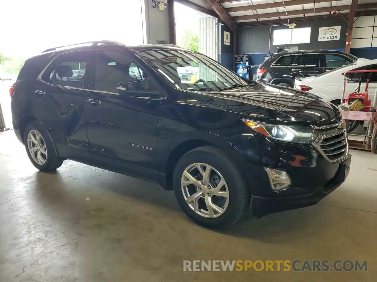4 fotografías del automóvil dañado 2GNAXXEV6K6274298 CHEVROLET EQUINOX 2019