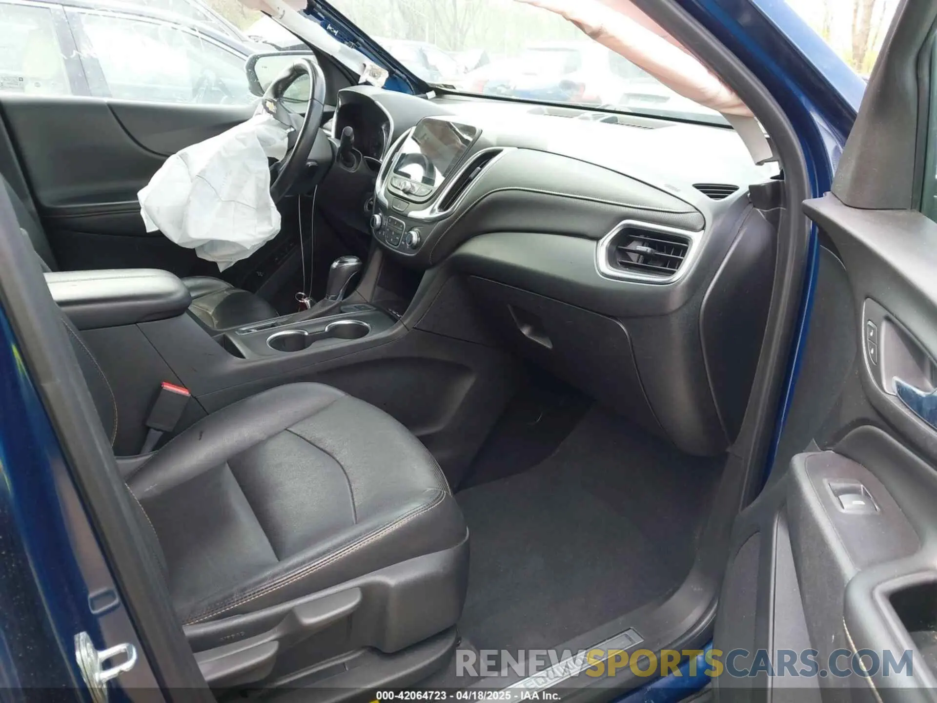 5 fotografías del automóvil dañado 2GNAXXEV8K6274206 CHEVROLET EQUINOX 2019