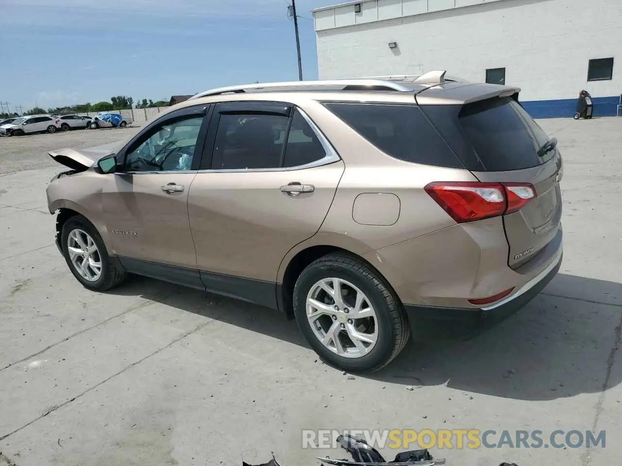 2 fotografías del automóvil dañado 2GNAXXEVXK6218283 CHEVROLET EQUINOX 2019