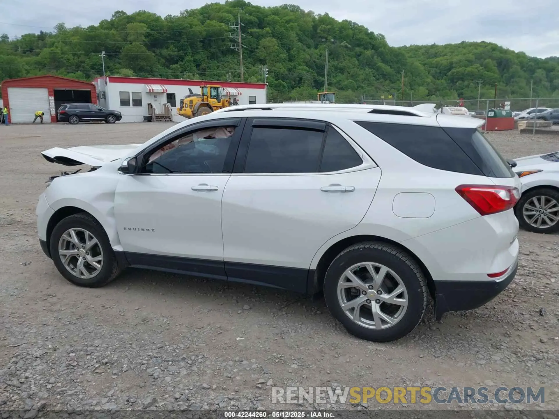 14 fotografías del automóvil dañado 2GNAXXEVXK6253521 CHEVROLET EQUINOX 2019