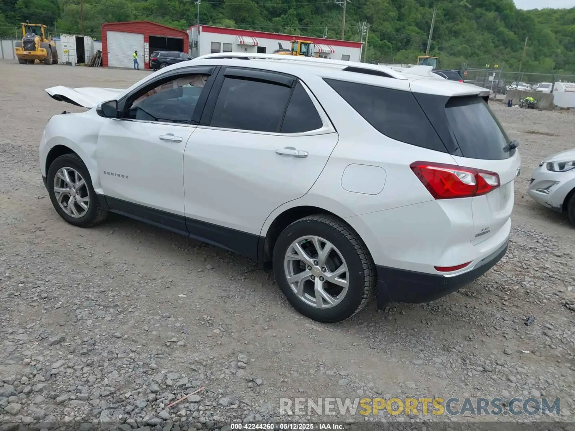 3 fotografías del automóvil dañado 2GNAXXEVXK6253521 CHEVROLET EQUINOX 2019