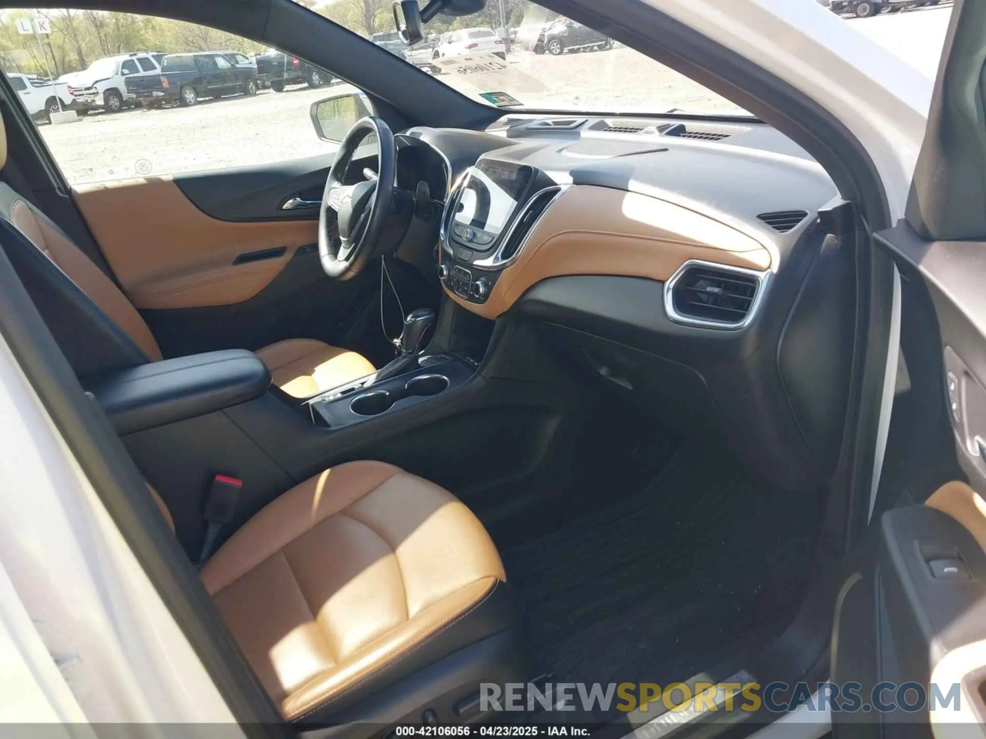 5 fotografías del automóvil dañado 2GNAXYEX8K6156535 CHEVROLET EQUINOX 2019