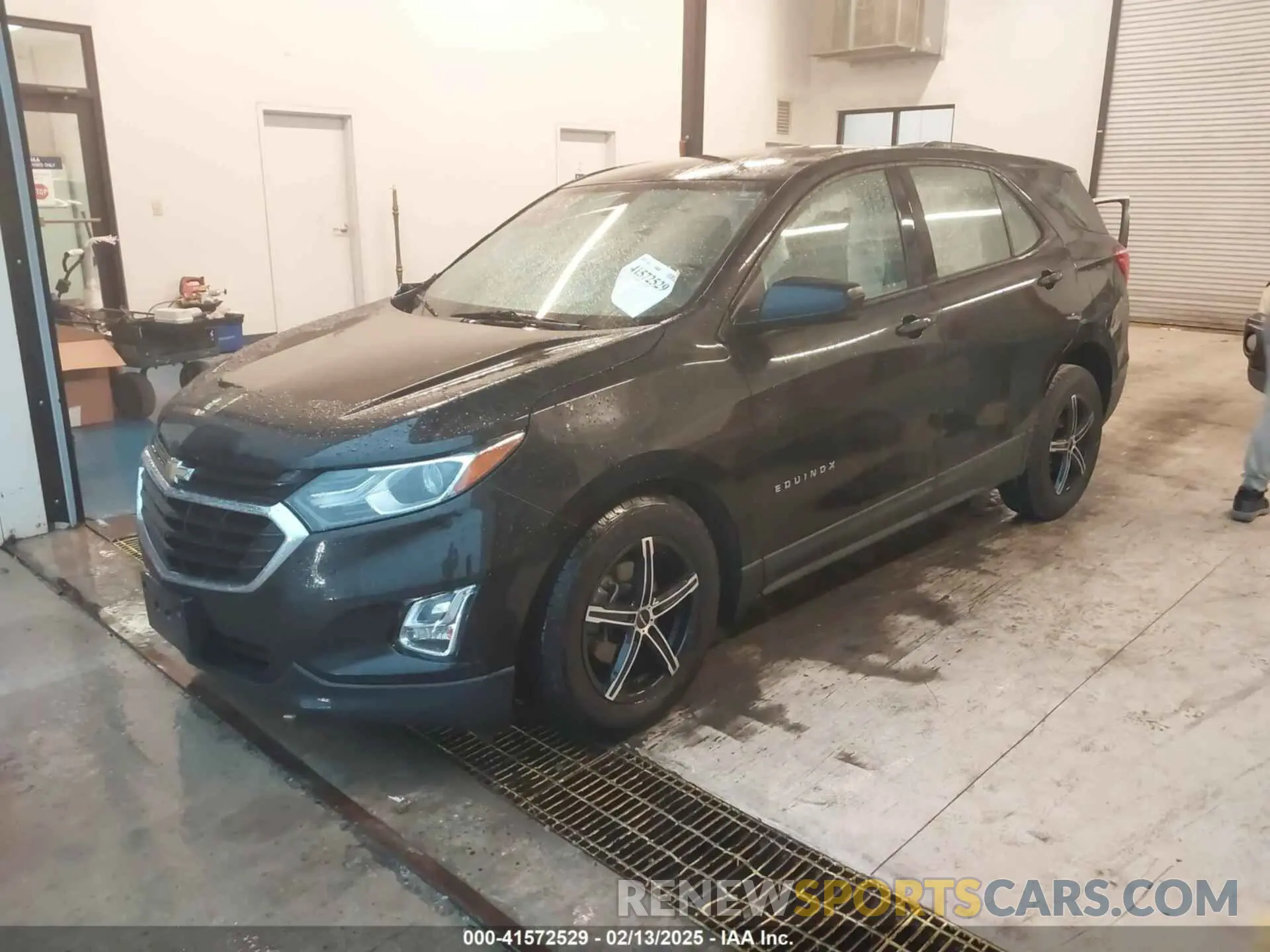 2 fotografías del automóvil dañado 3GNAXHEV0KL147077 CHEVROLET EQUINOX 2019