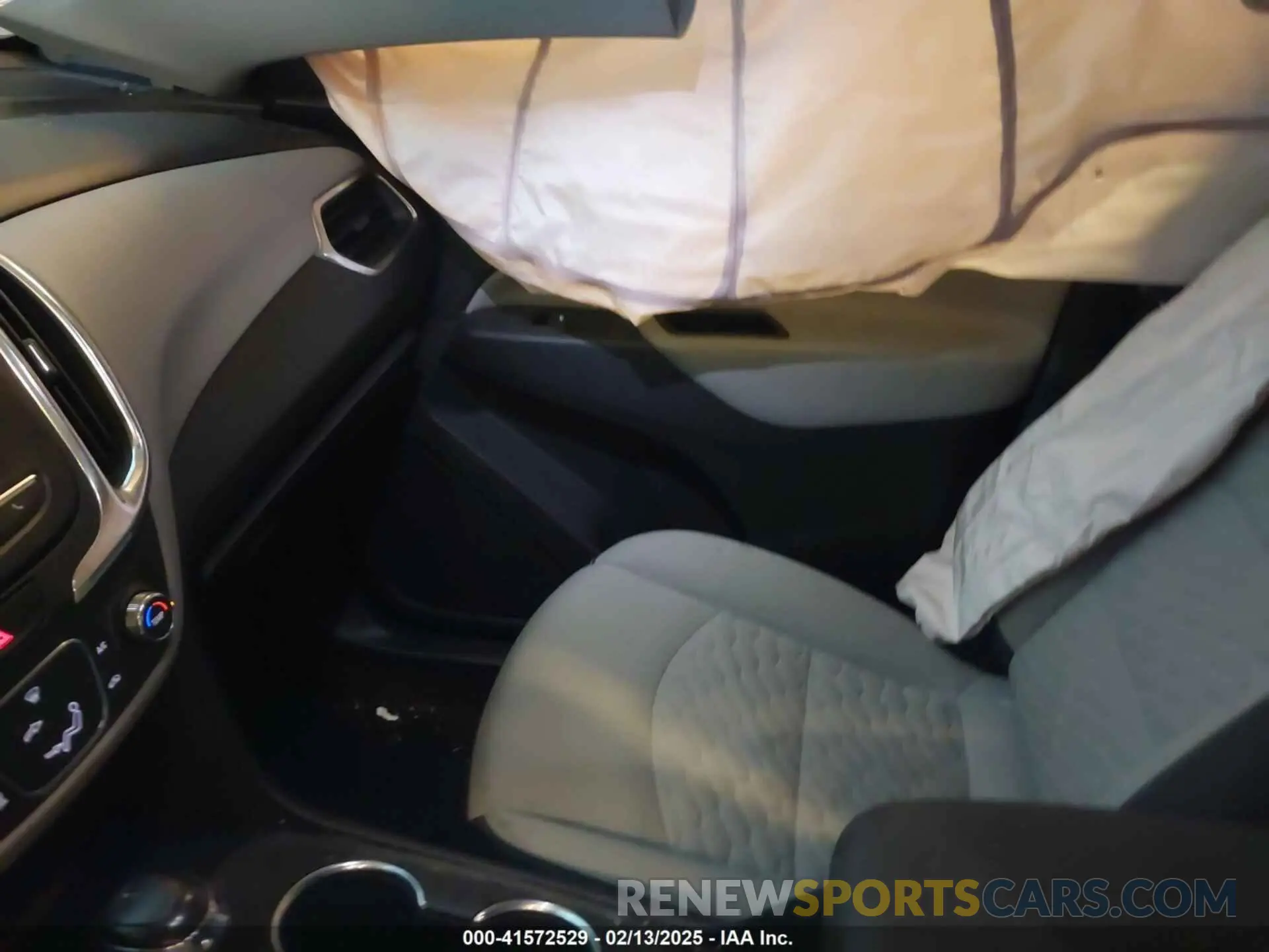 5 fotografías del automóvil dañado 3GNAXHEV0KL147077 CHEVROLET EQUINOX 2019