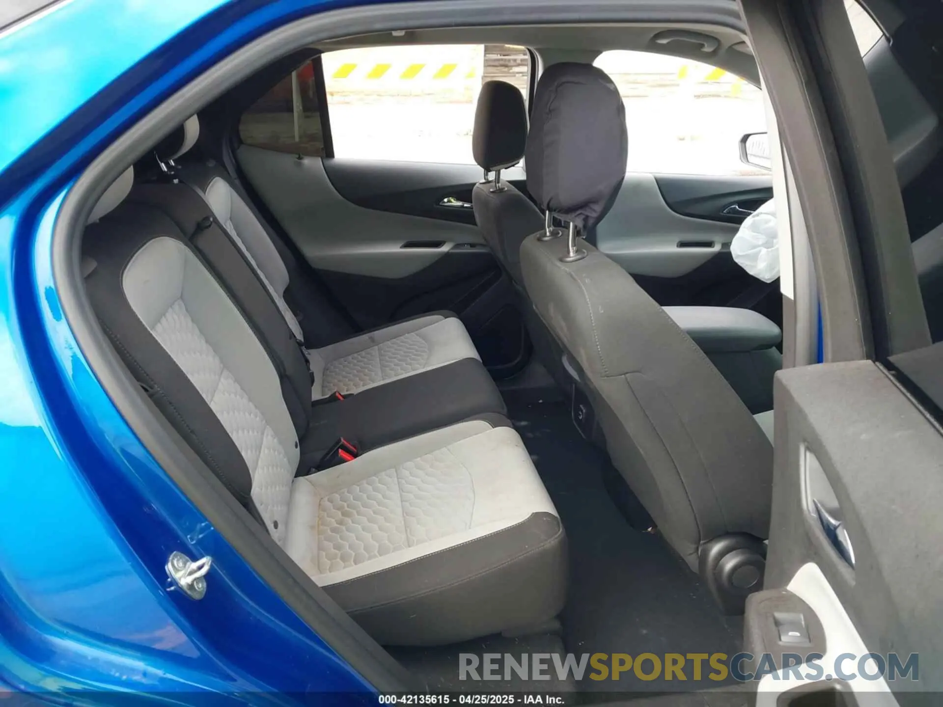 8 fotografías del automóvil dañado 3GNAXHEV0KS513304 CHEVROLET EQUINOX 2019