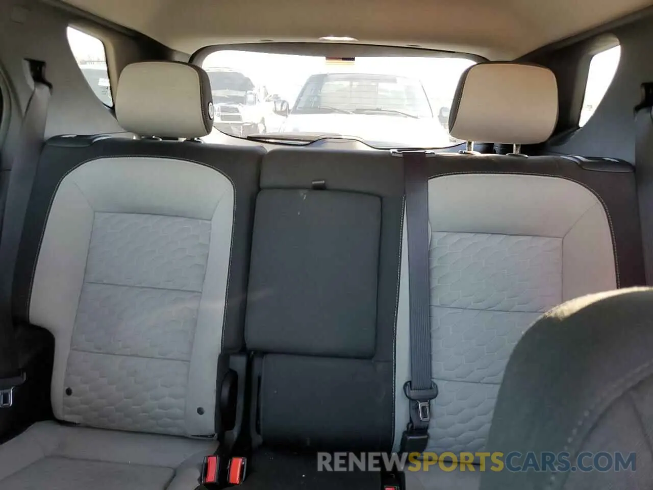 10 fotografías del automóvil dañado 3GNAXHEV0KS523668 CHEVROLET EQUINOX 2019