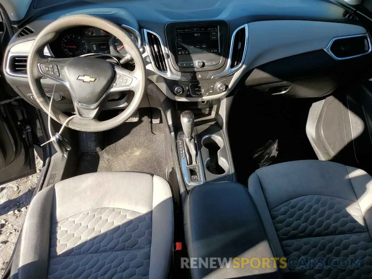 8 fotografías del automóvil dañado 3GNAXHEV0KS523668 CHEVROLET EQUINOX 2019
