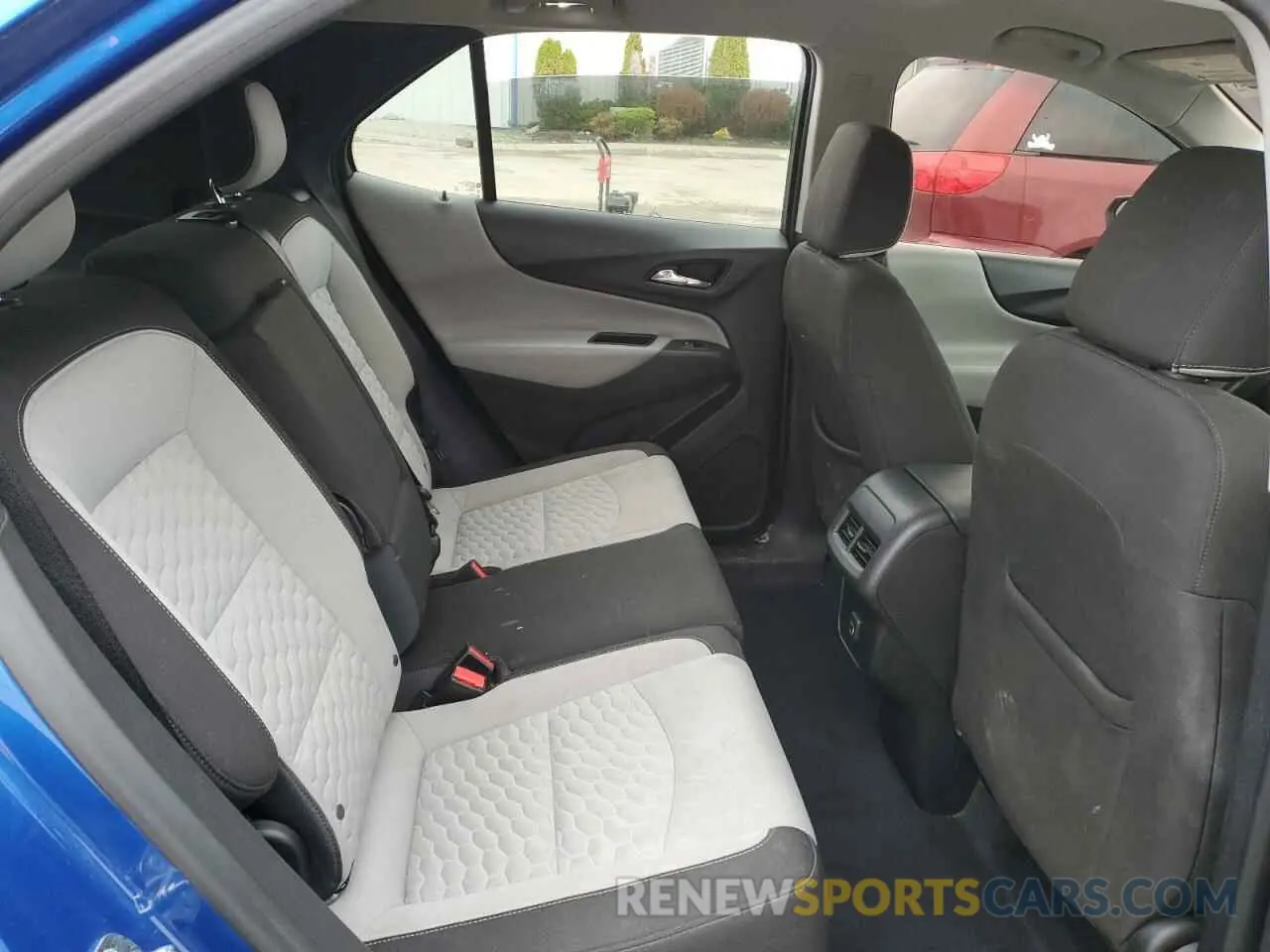 11 fotografías del automóvil dañado 3GNAXHEV0KS570022 CHEVROLET EQUINOX 2019