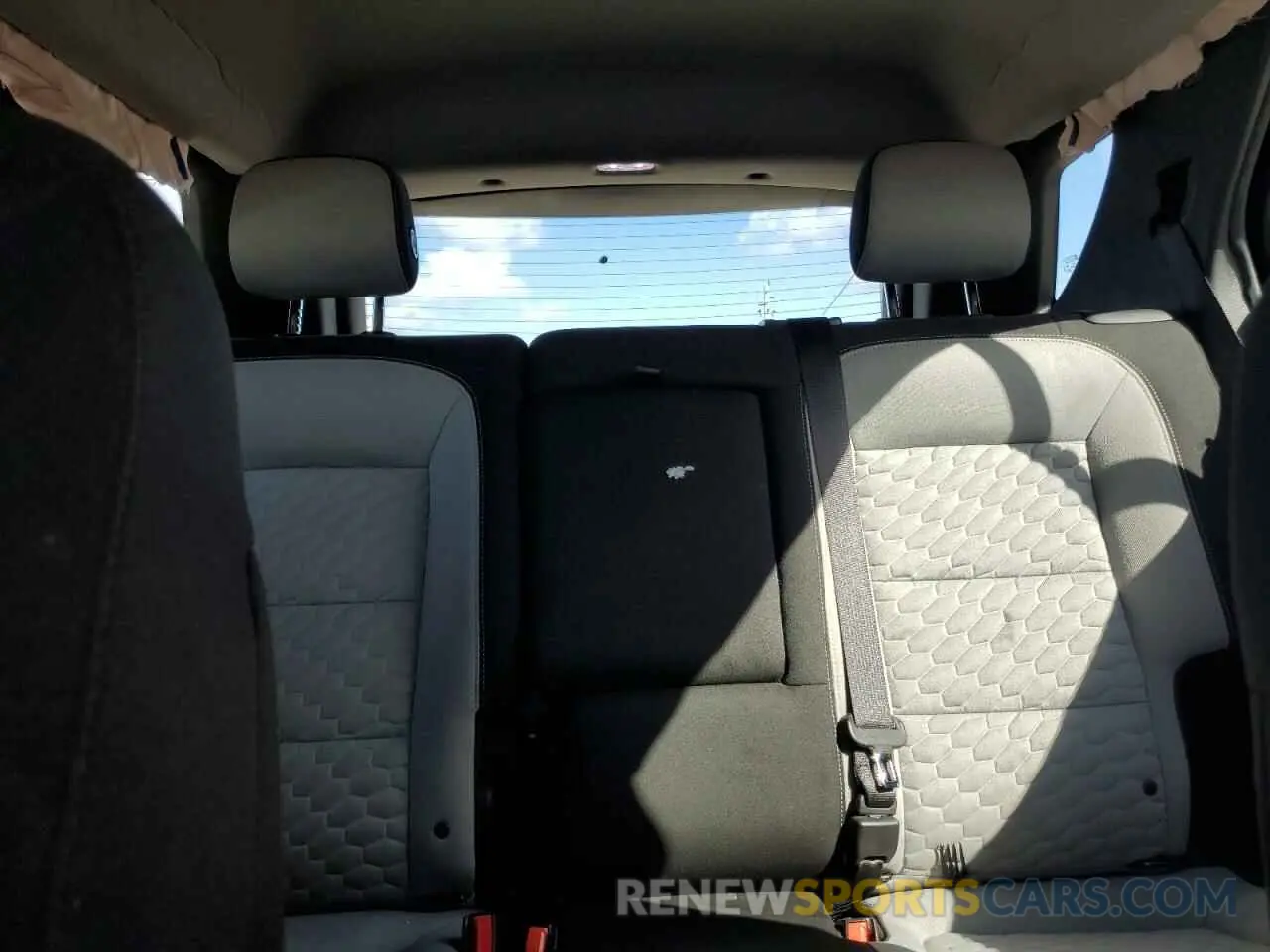 10 fotografías del automóvil dañado 3GNAXHEV0KS663641 CHEVROLET EQUINOX 2019