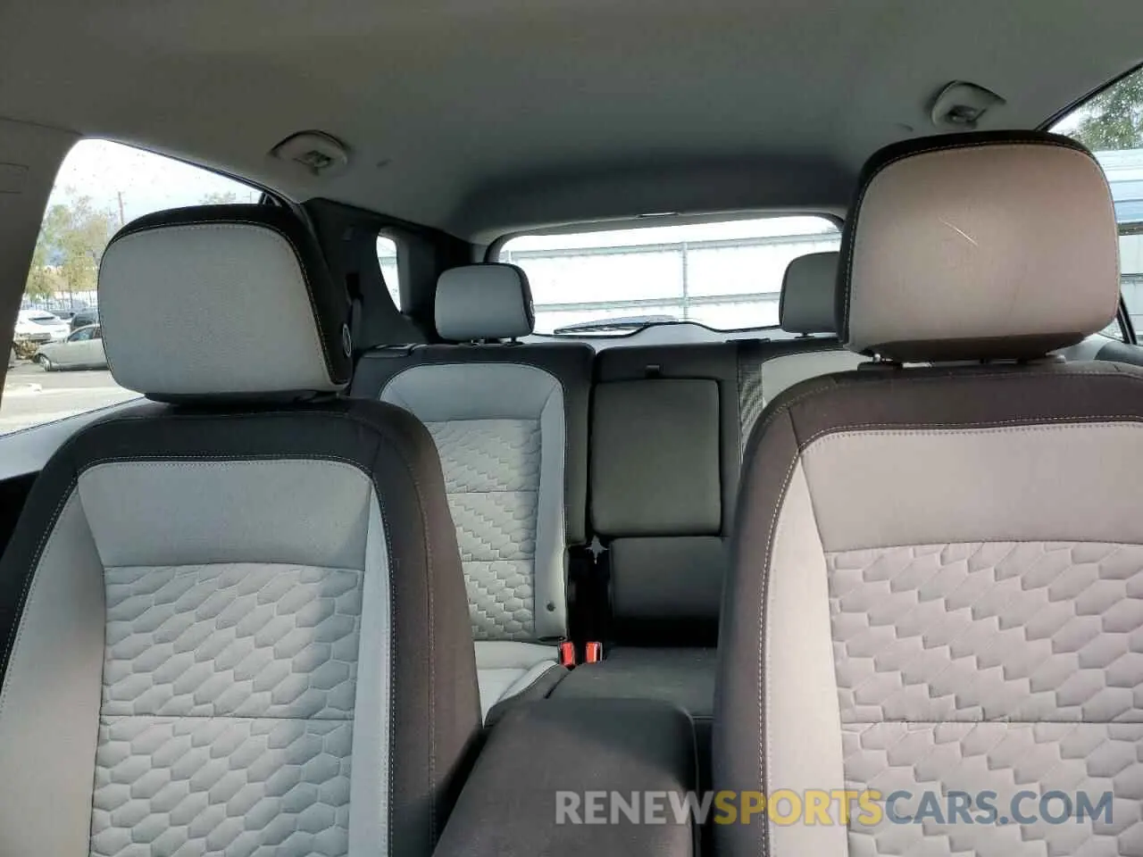 10 fotografías del automóvil dañado 3GNAXHEV1KS653510 CHEVROLET EQUINOX 2019