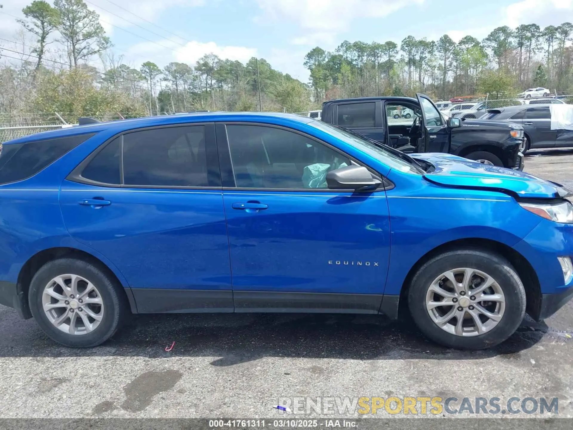 13 fotografías del automóvil dañado 3GNAXHEV2KS521825 CHEVROLET EQUINOX 2019