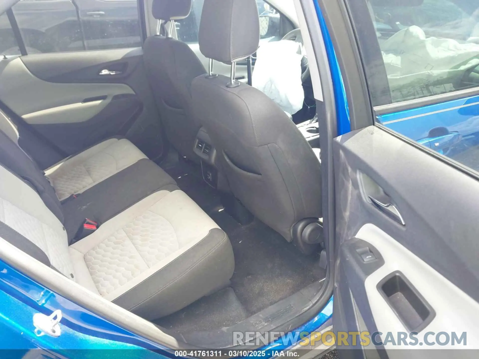 8 fotografías del automóvil dañado 3GNAXHEV2KS521825 CHEVROLET EQUINOX 2019