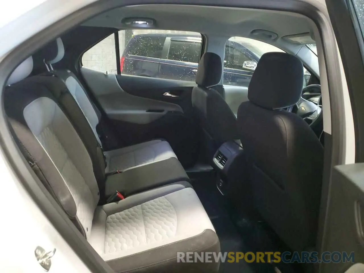 11 fotografías del automóvil dañado 3GNAXHEV2KS546322 CHEVROLET EQUINOX 2019