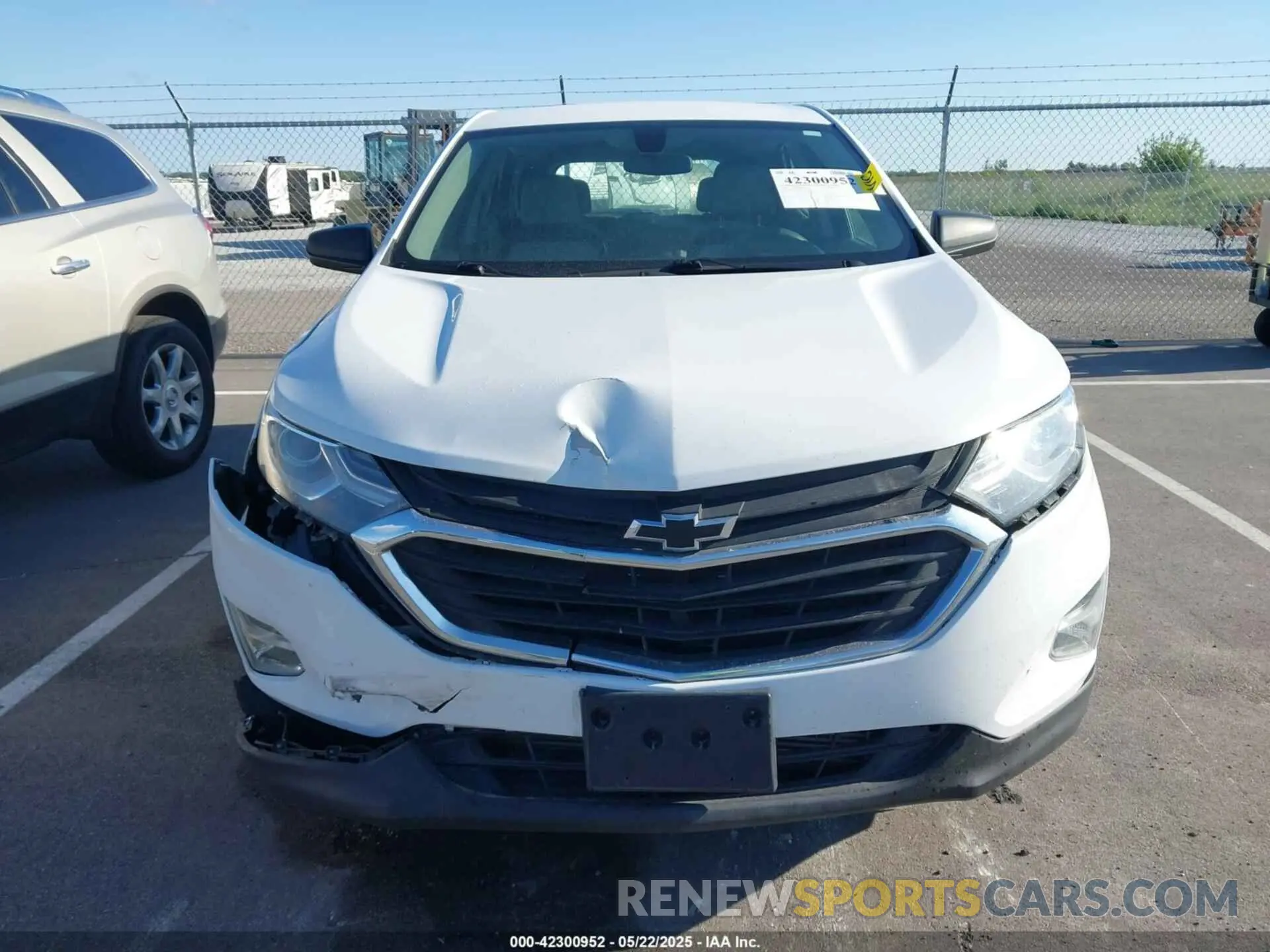 12 fotografías del automóvil dañado 3GNAXHEV2KS562553 CHEVROLET EQUINOX 2019