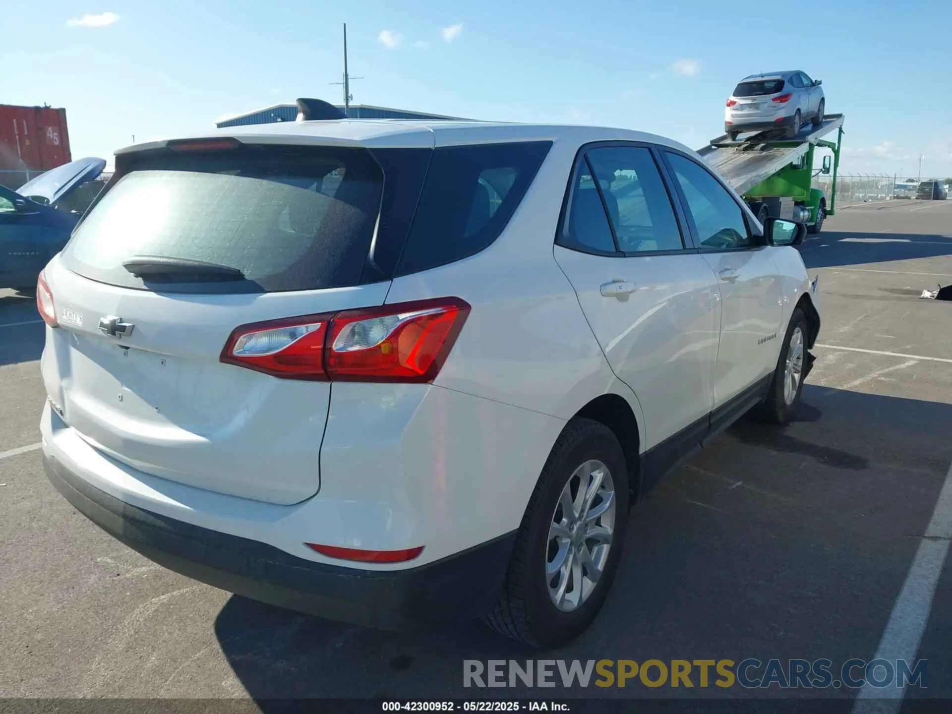 4 fotografías del automóvil dañado 3GNAXHEV2KS562553 CHEVROLET EQUINOX 2019