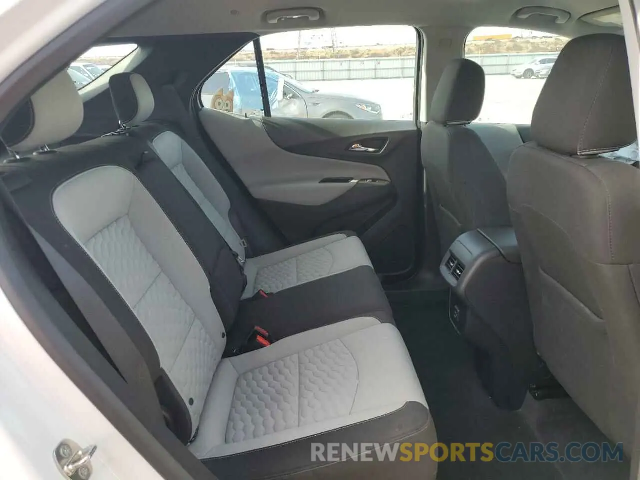 11 fotografías del automóvil dañado 3GNAXHEV3KS563226 CHEVROLET EQUINOX 2019