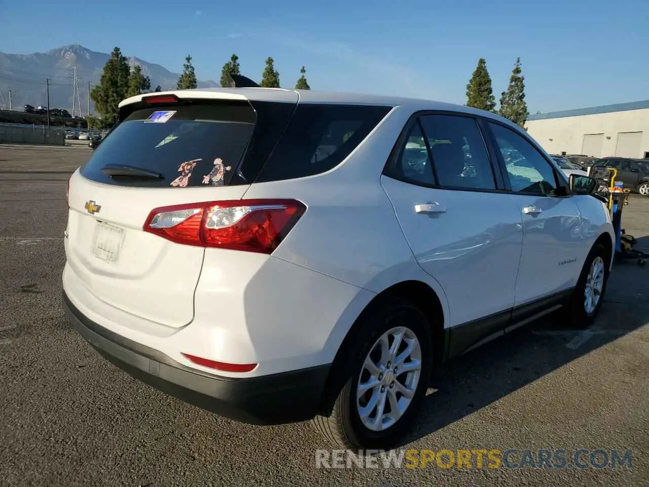 3 fotografías del automóvil dañado 3GNAXHEV3KS563226 CHEVROLET EQUINOX 2019