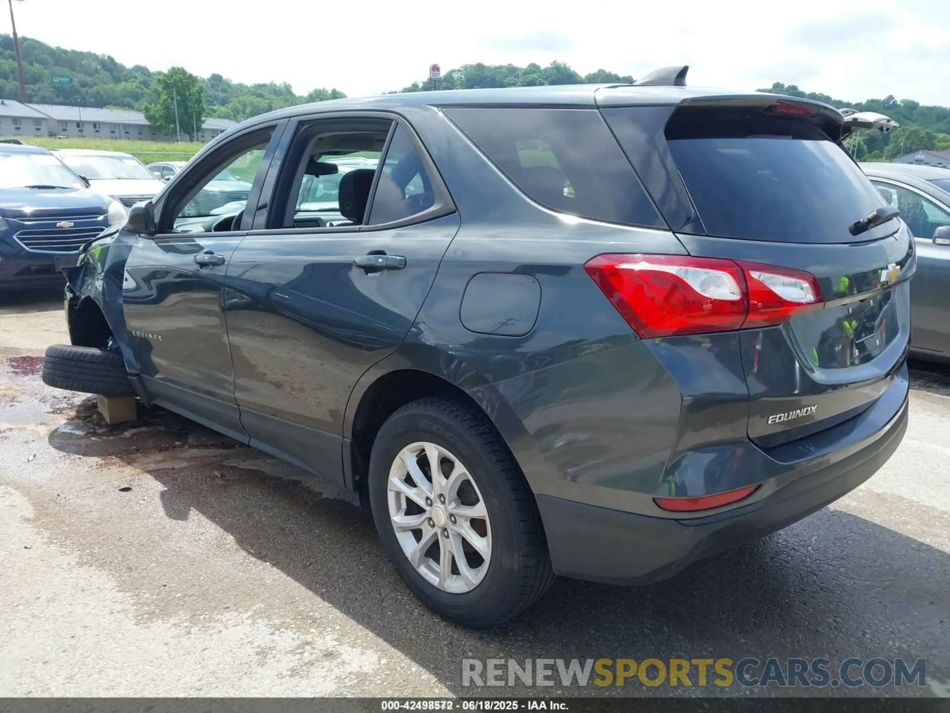 3 fotografías del automóvil dañado 3GNAXHEV3KS672205 CHEVROLET EQUINOX 2019