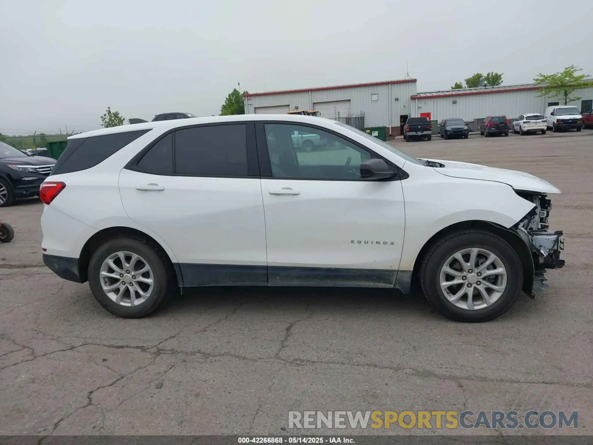 13 fotografías del automóvil dañado 3GNAXHEV4KS530347 CHEVROLET EQUINOX 2019