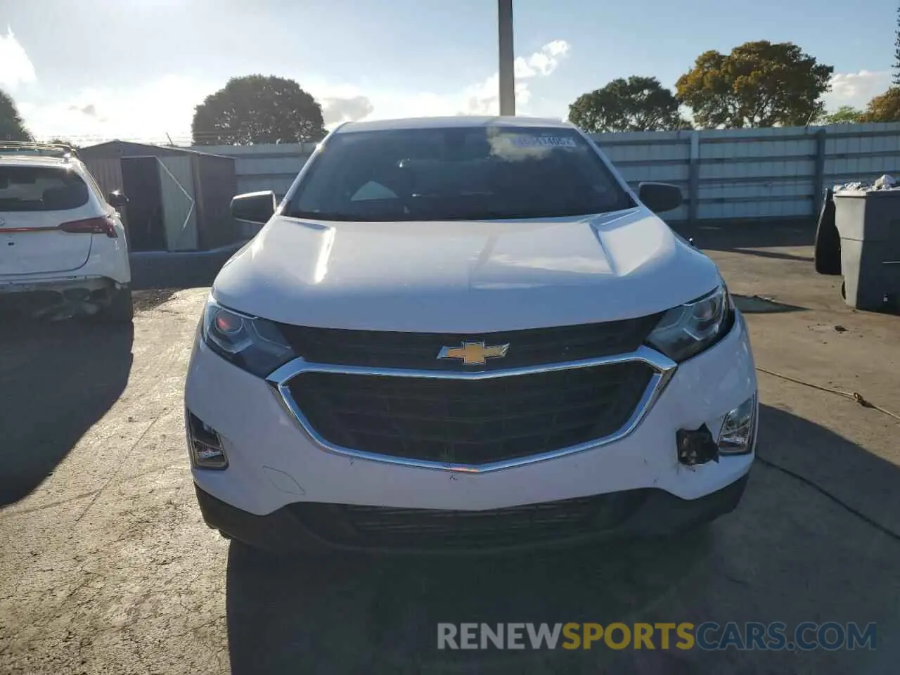 5 fotografías del automóvil dañado 3GNAXHEV4KS650326 CHEVROLET EQUINOX 2019
