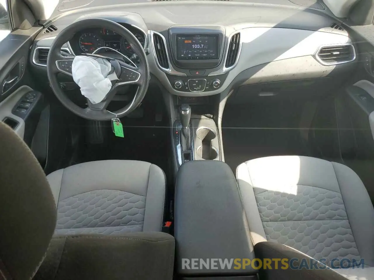 8 fotografías del automóvil dañado 3GNAXHEV4KS663139 CHEVROLET EQUINOX 2019