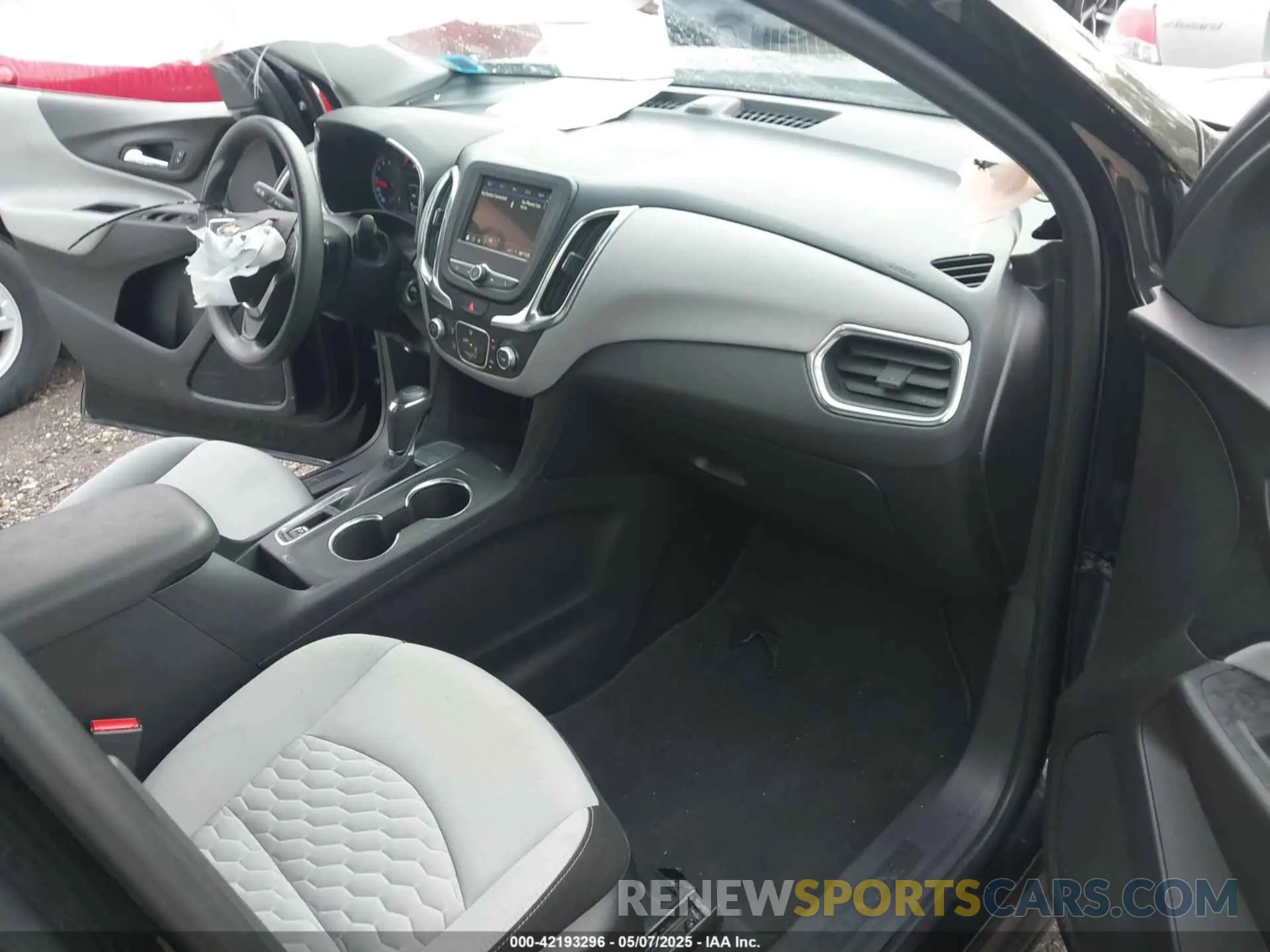 5 fotografías del automóvil dañado 3GNAXHEV6KL202180 CHEVROLET EQUINOX 2019