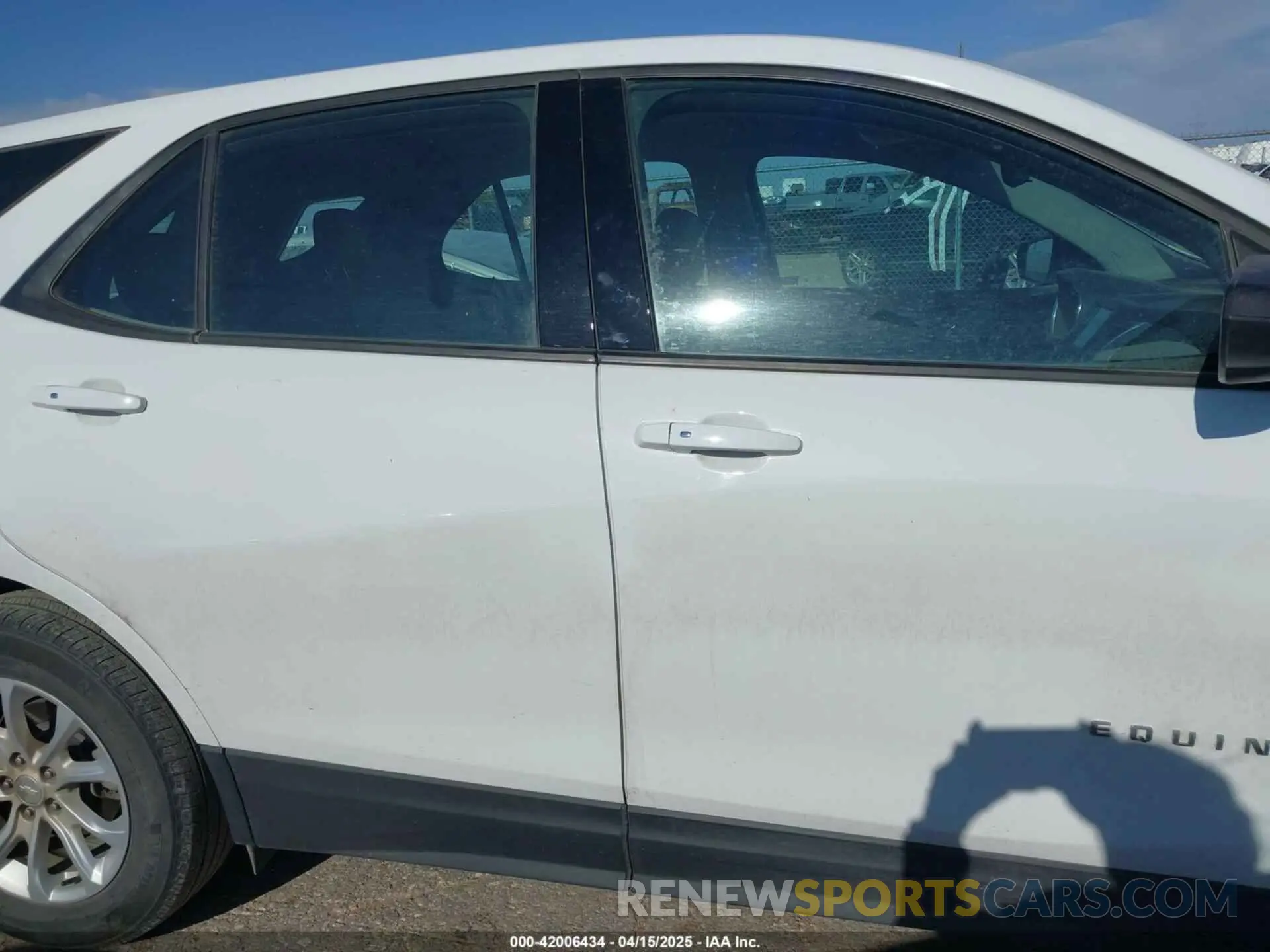 14 fotografías del automóvil dañado 3GNAXHEV6KS676068 CHEVROLET EQUINOX 2019