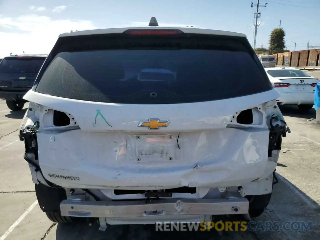 6 fotografías del automóvil dañado 3GNAXHEV7KS655617 CHEVROLET EQUINOX 2019