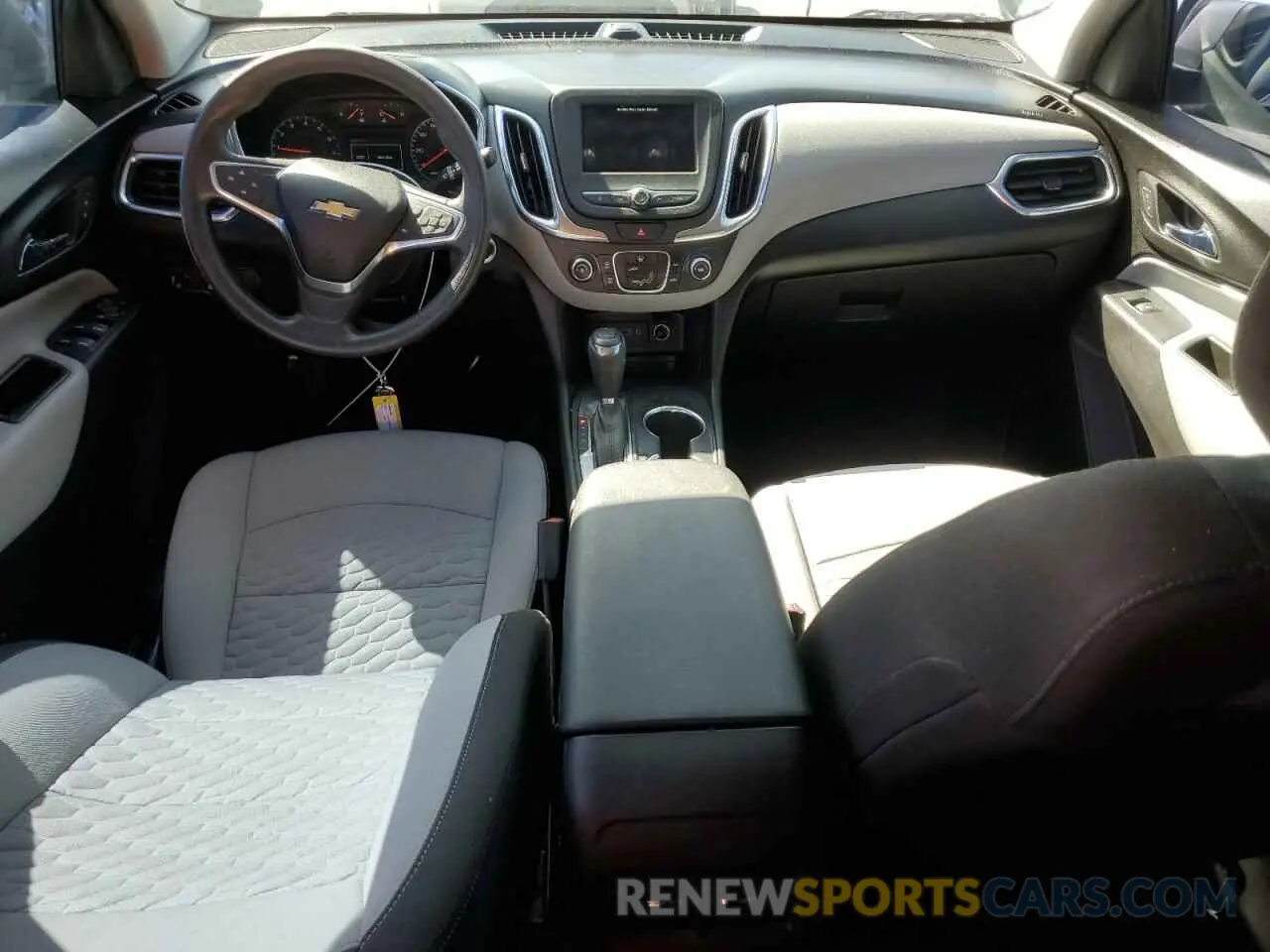 8 fotografías del automóvil dañado 3GNAXHEV7KS655617 CHEVROLET EQUINOX 2019