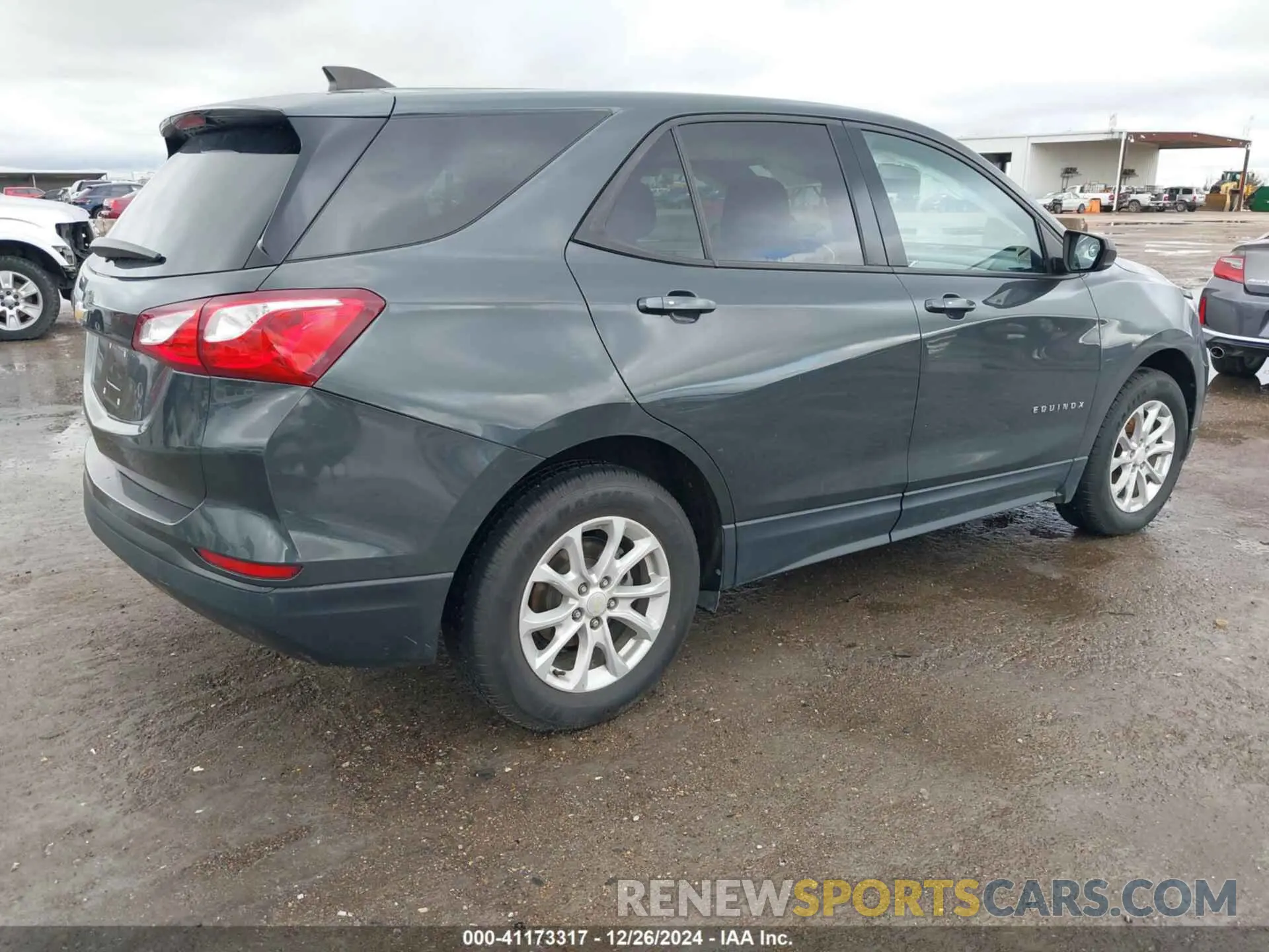 4 fotografías del automóvil dañado 3GNAXHEV8KS564288 CHEVROLET EQUINOX 2019
