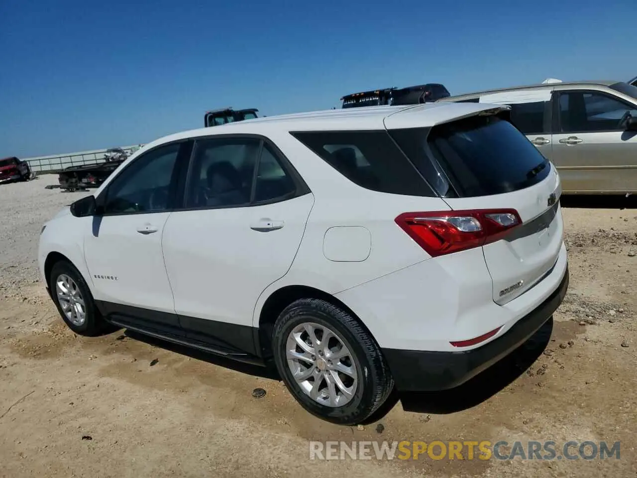 2 fotografías del automóvil dañado 3GNAXHEV8KS659787 CHEVROLET EQUINOX 2019