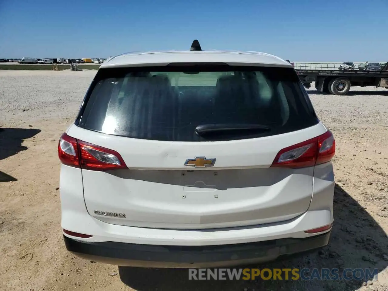6 fotografías del automóvil dañado 3GNAXHEV8KS659787 CHEVROLET EQUINOX 2019