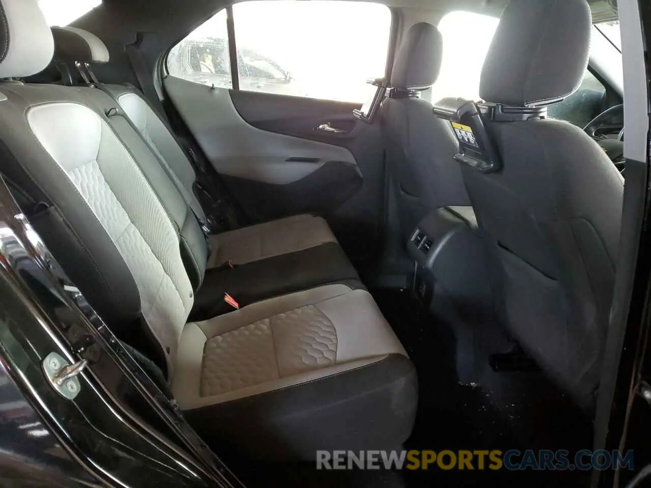 11 fotografías del automóvil dañado 3GNAXHEV9KL265399 CHEVROLET EQUINOX 2019