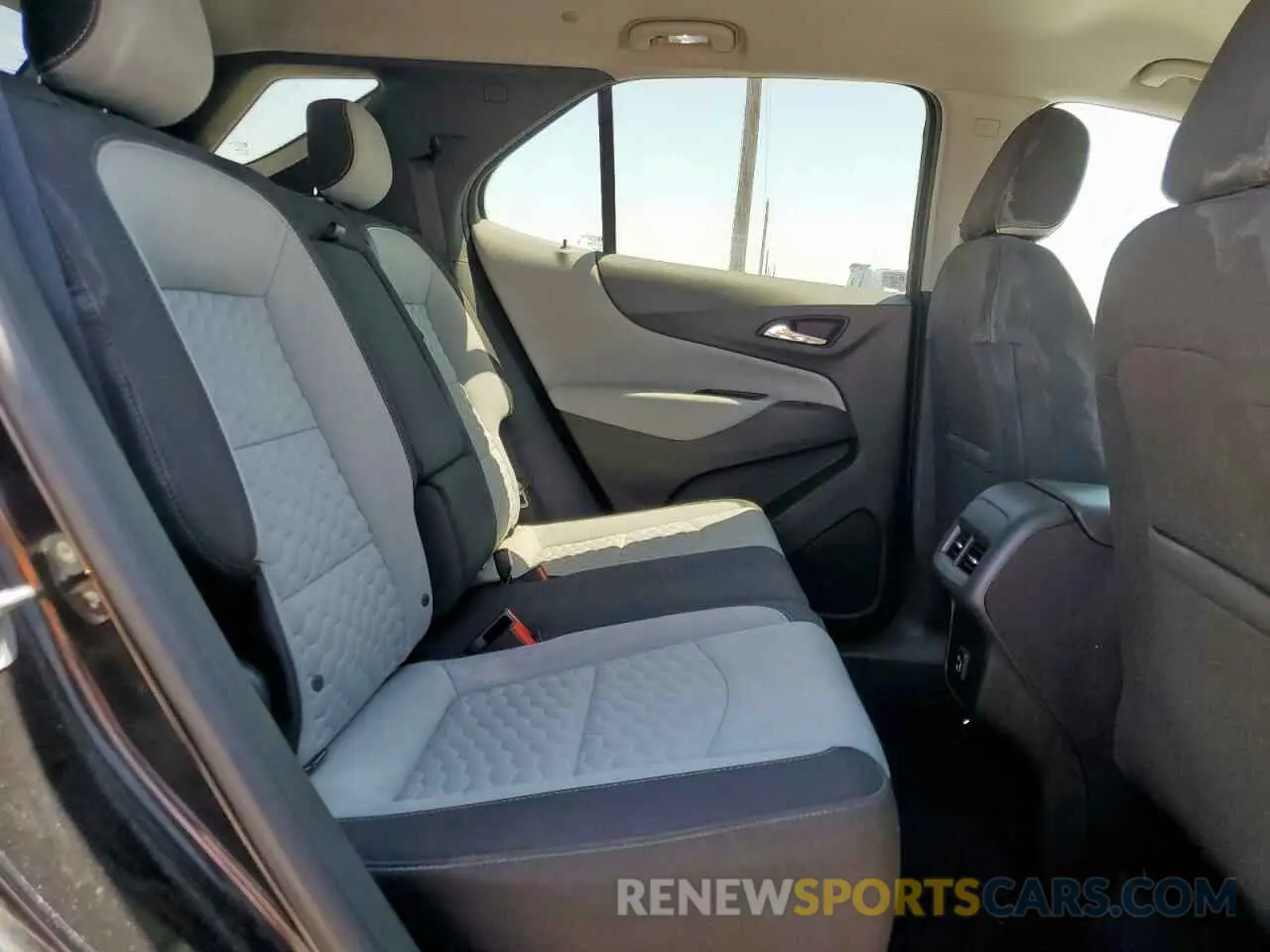 11 fotografías del automóvil dañado 3GNAXHEV9KL305075 CHEVROLET EQUINOX 2019