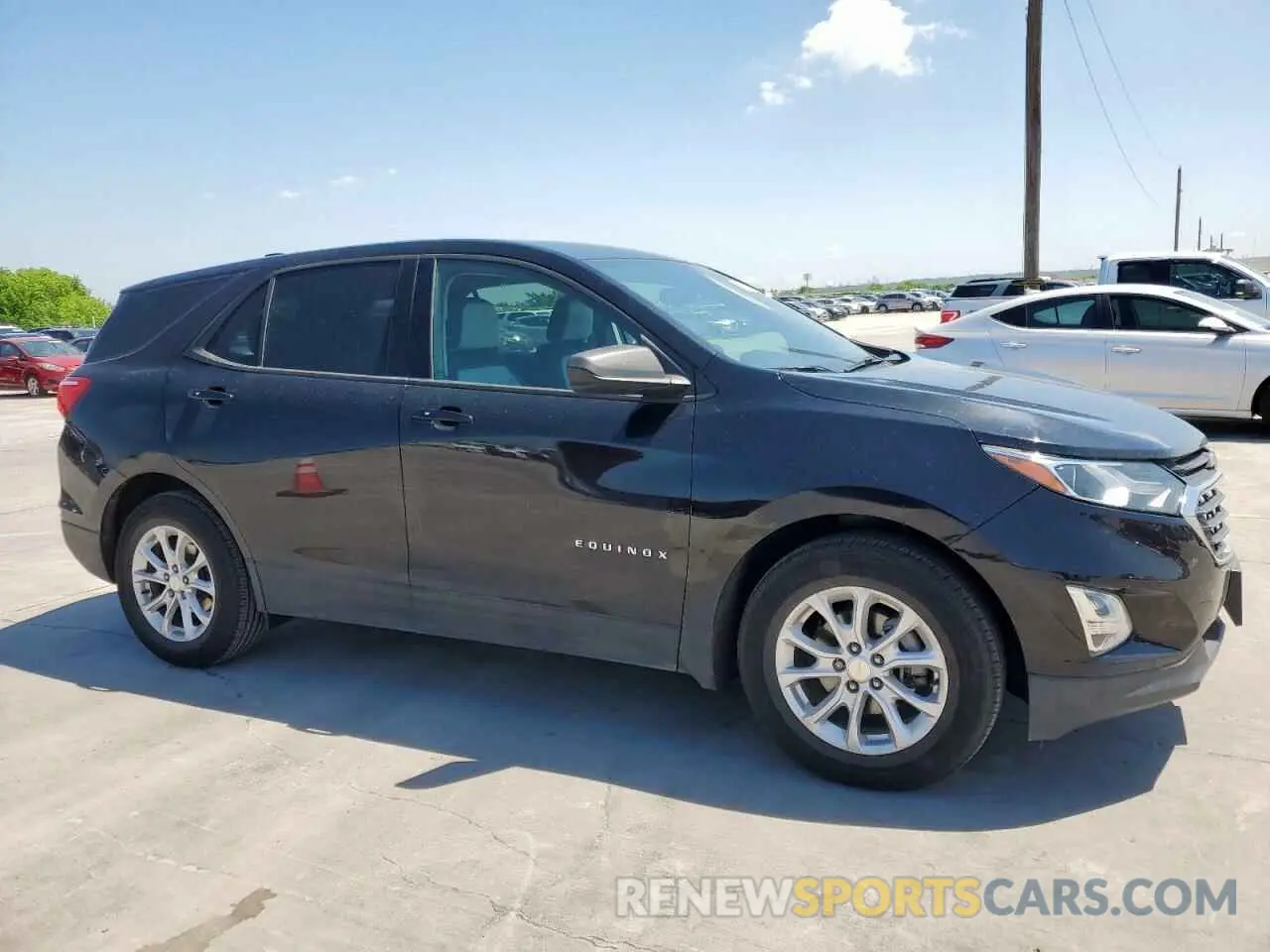 4 fotografías del automóvil dañado 3GNAXHEV9KL305075 CHEVROLET EQUINOX 2019