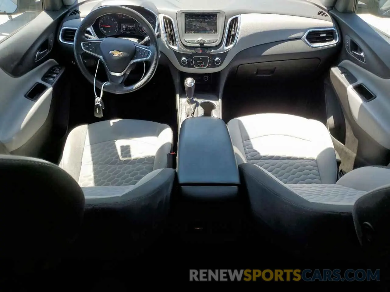 8 fotografías del automóvil dañado 3GNAXHEV9KL305075 CHEVROLET EQUINOX 2019