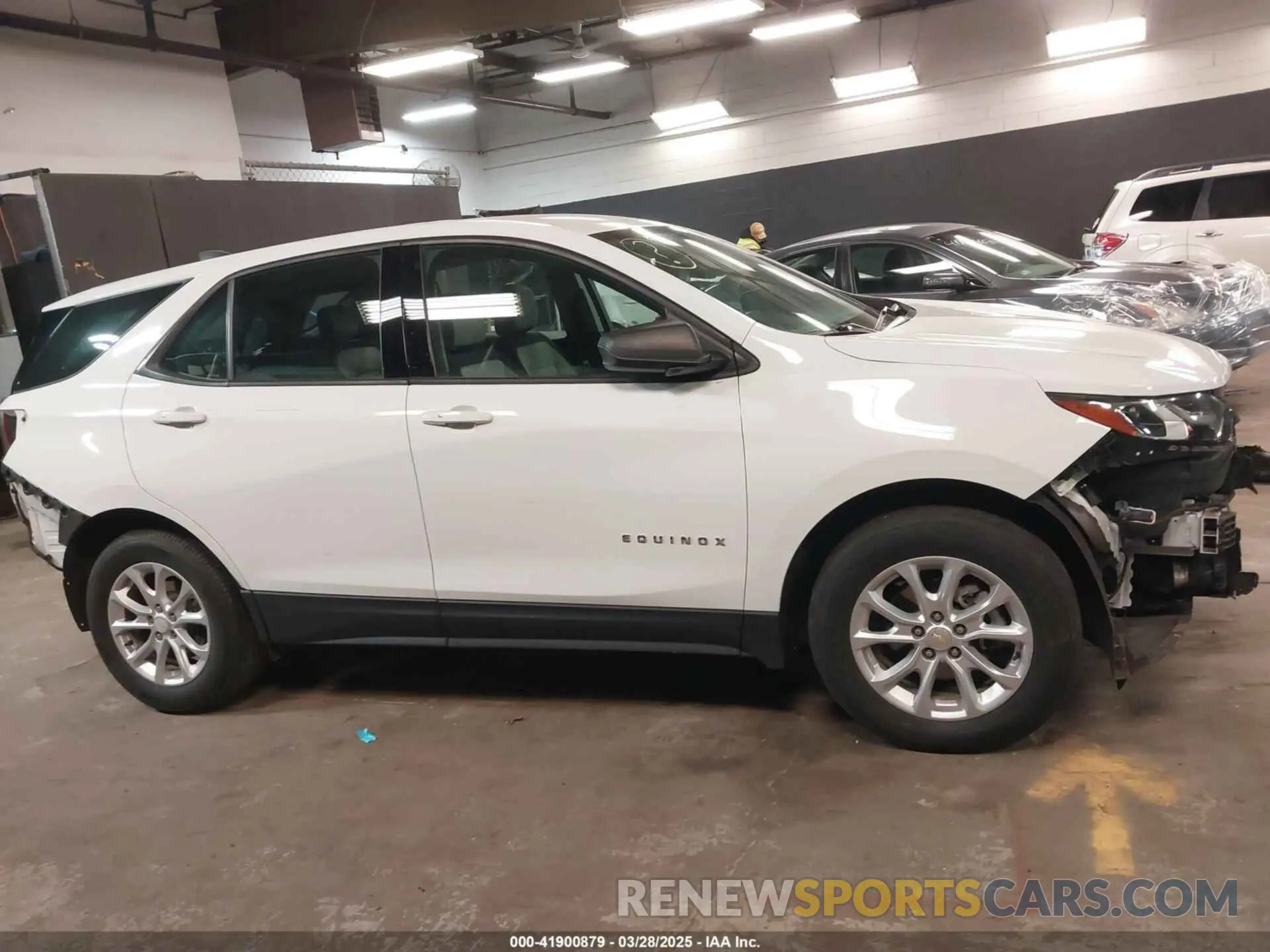 14 fotografías del automóvil dañado 3GNAXHEV9KS599888 CHEVROLET EQUINOX 2019