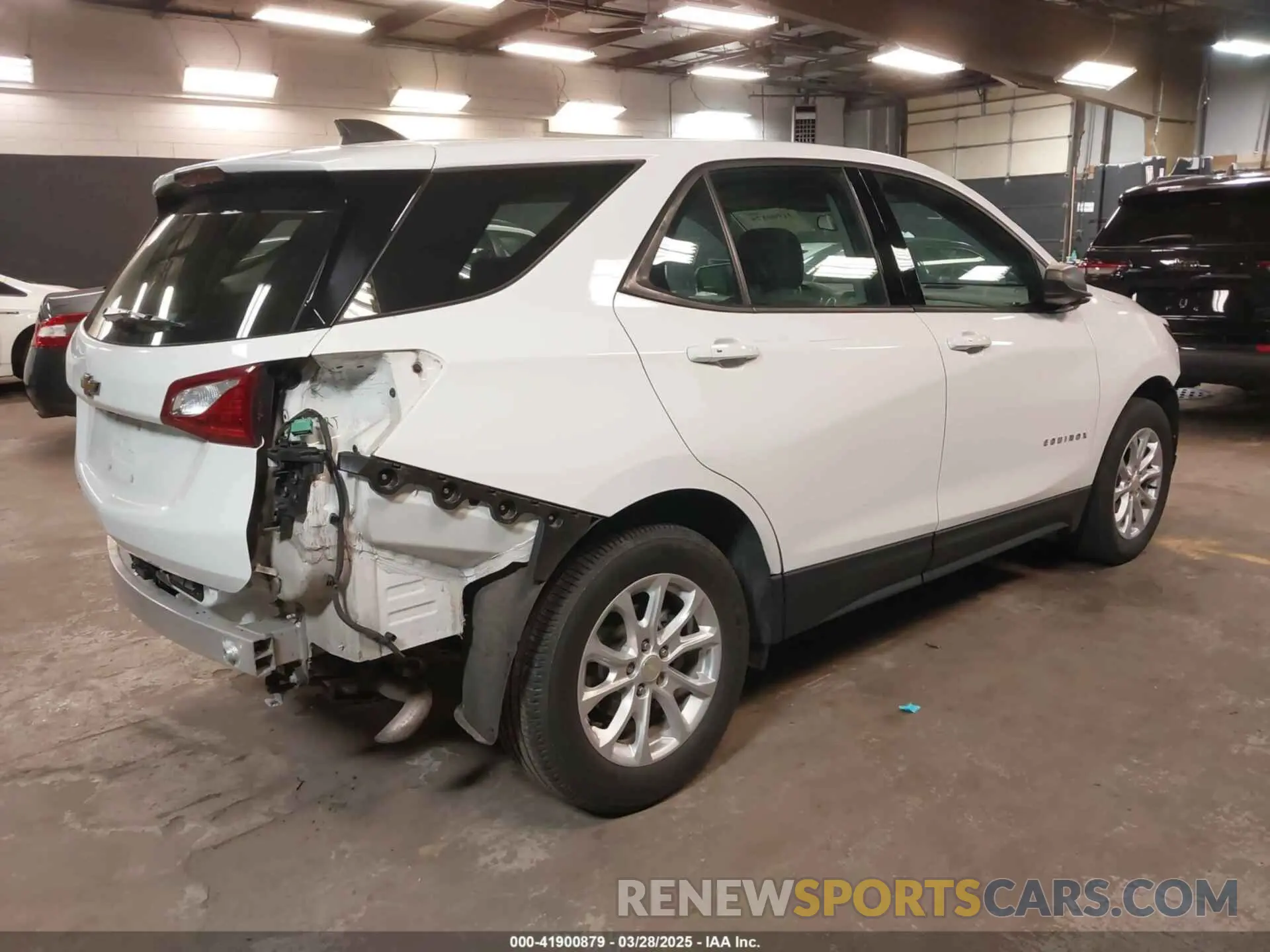 4 fotografías del automóvil dañado 3GNAXHEV9KS599888 CHEVROLET EQUINOX 2019