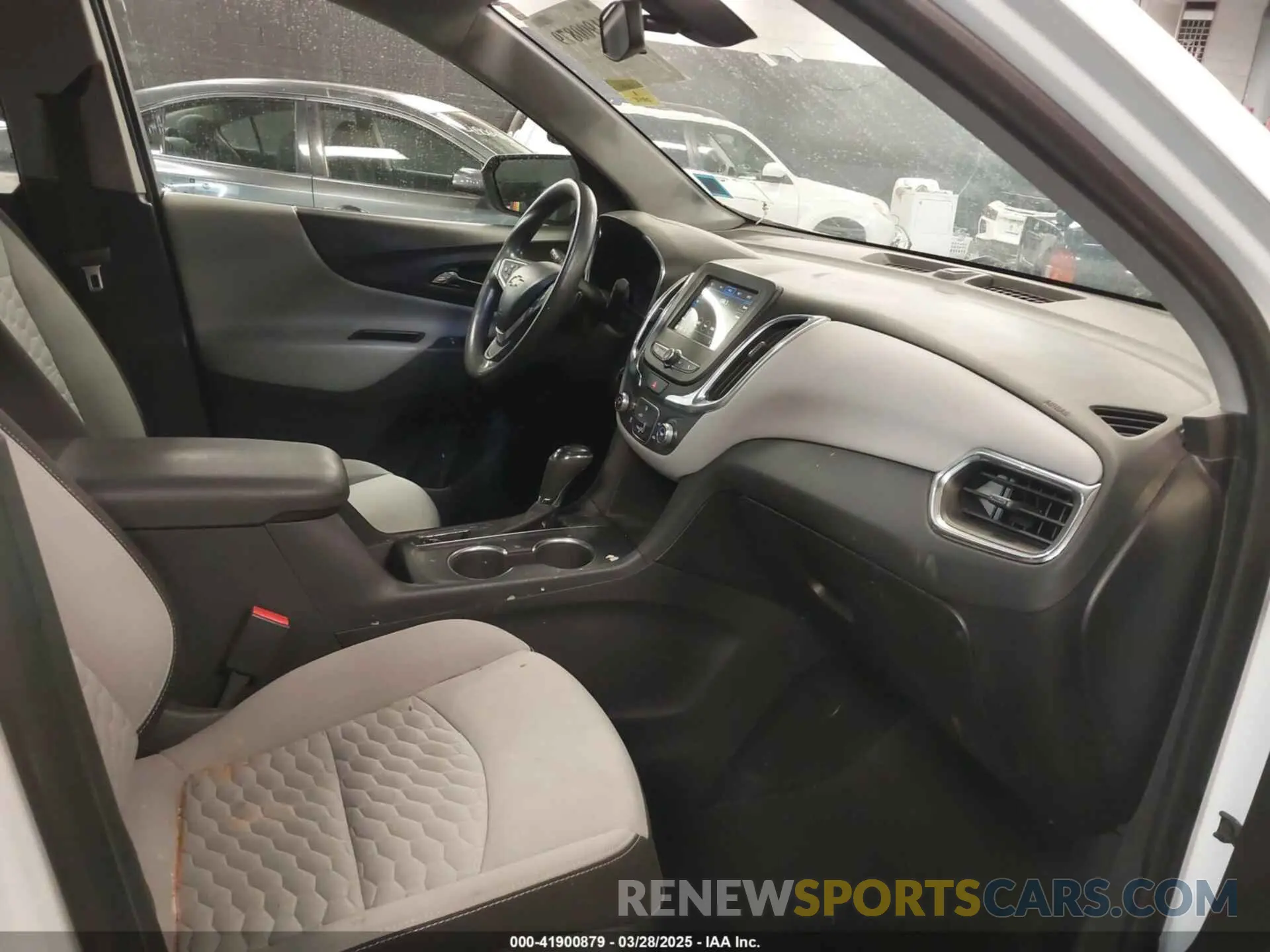 5 fotografías del automóvil dañado 3GNAXHEV9KS599888 CHEVROLET EQUINOX 2019