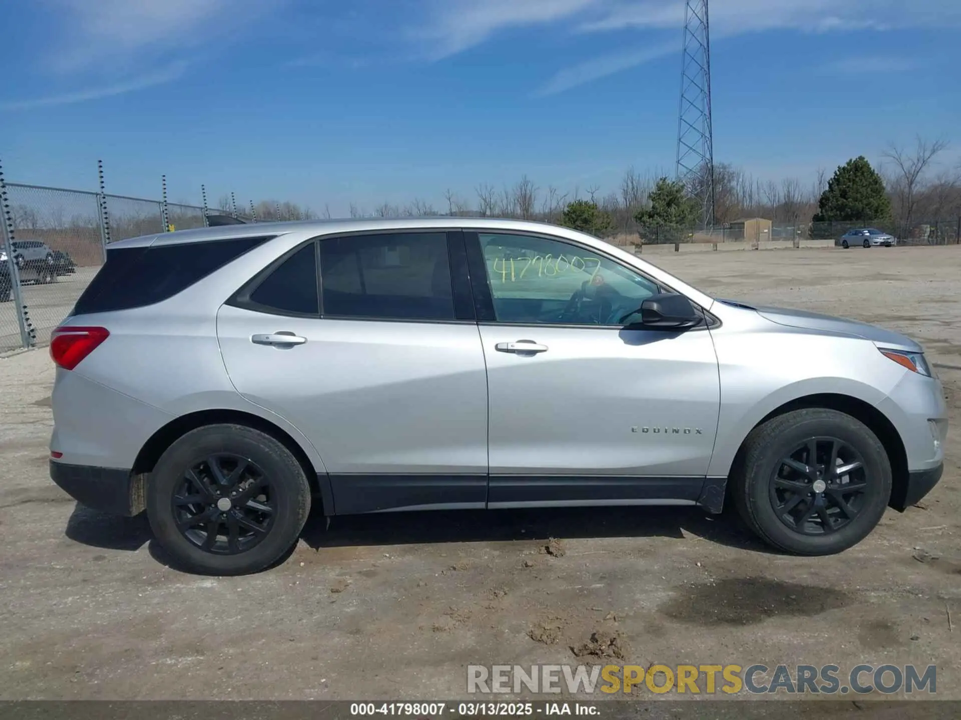 13 fotografías del automóvil dañado 3GNAXHEV9KS664142 CHEVROLET EQUINOX 2019