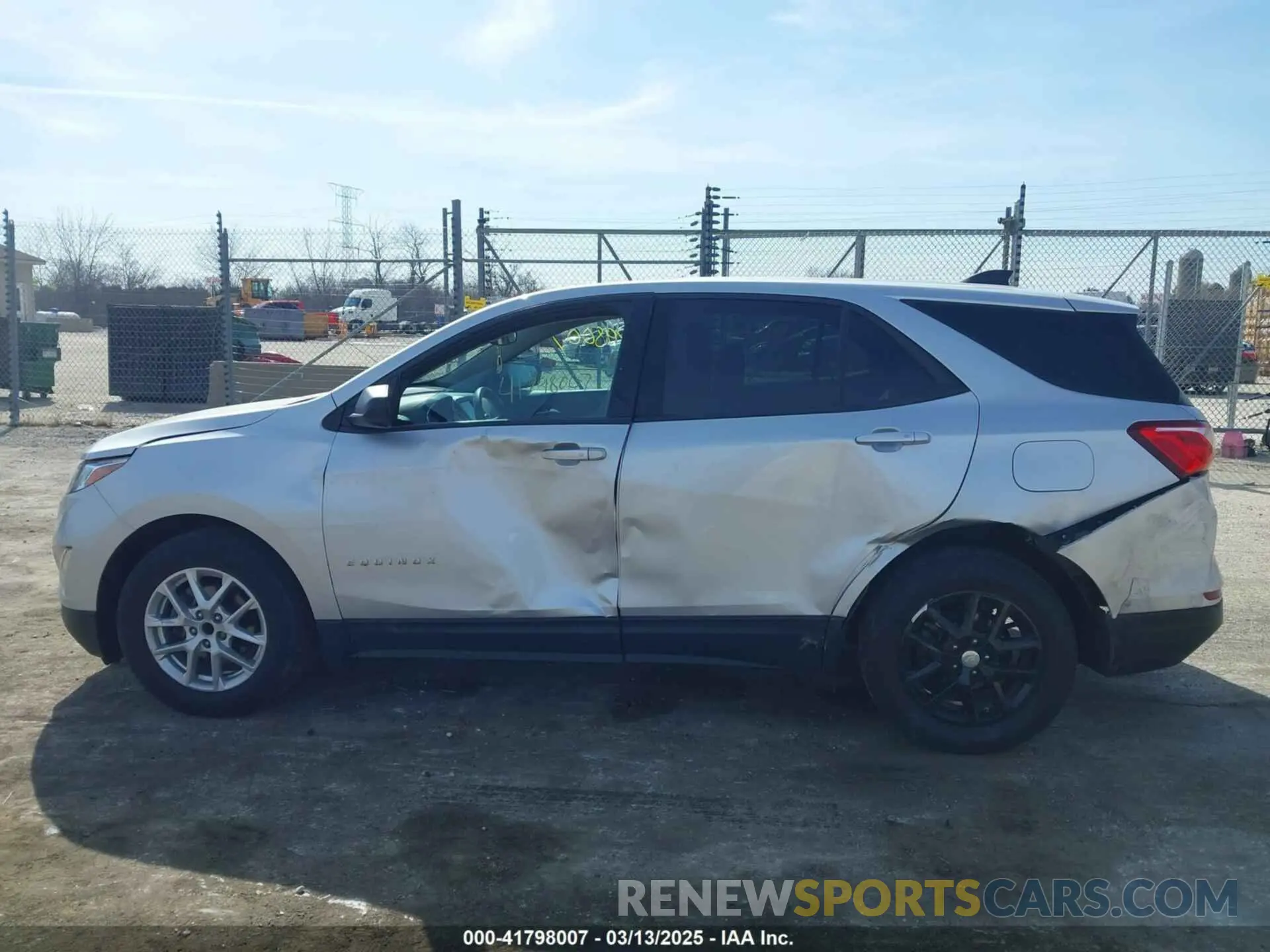 14 fotografías del automóvil dañado 3GNAXHEV9KS664142 CHEVROLET EQUINOX 2019