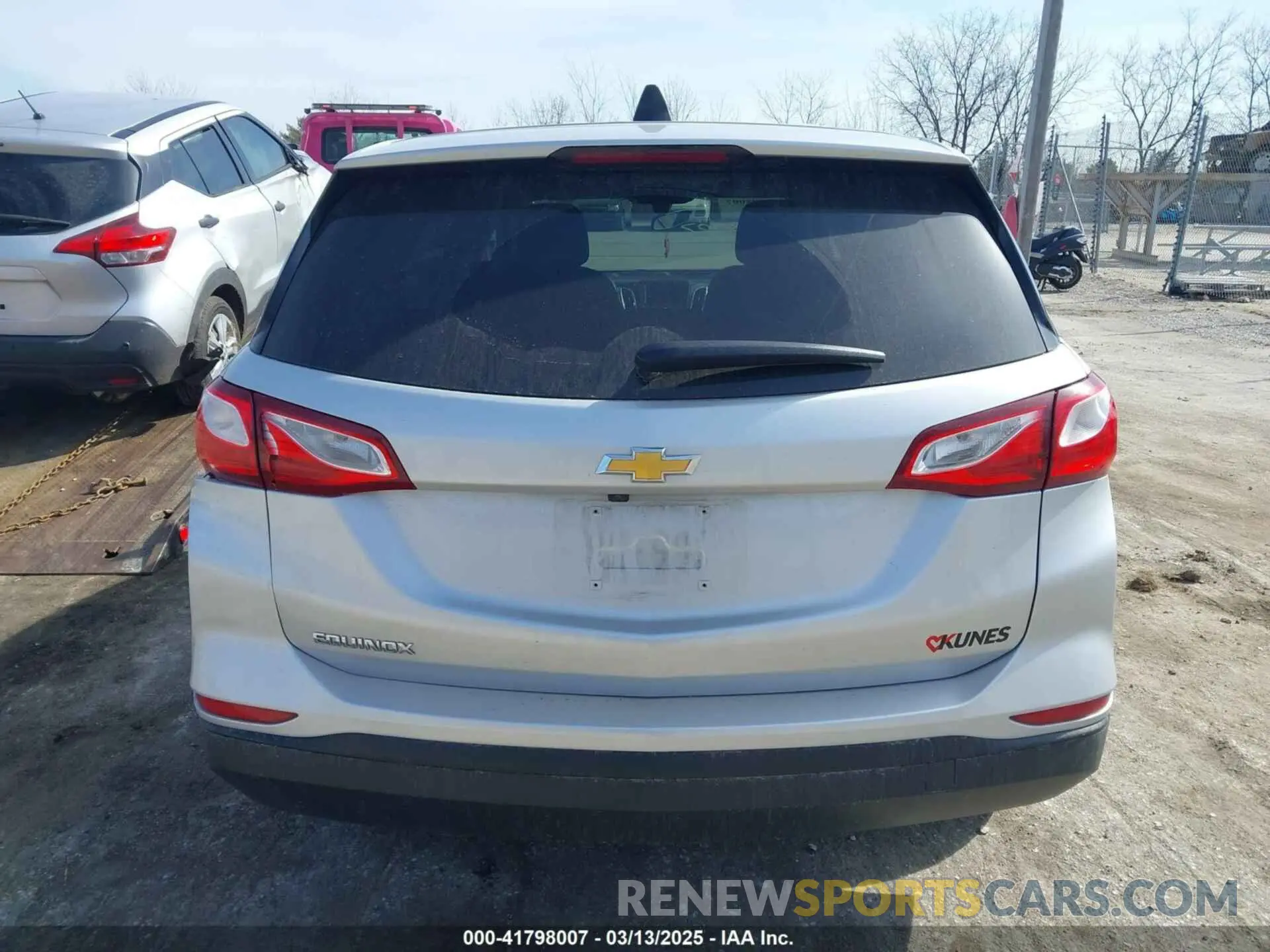 16 fotografías del automóvil dañado 3GNAXHEV9KS664142 CHEVROLET EQUINOX 2019