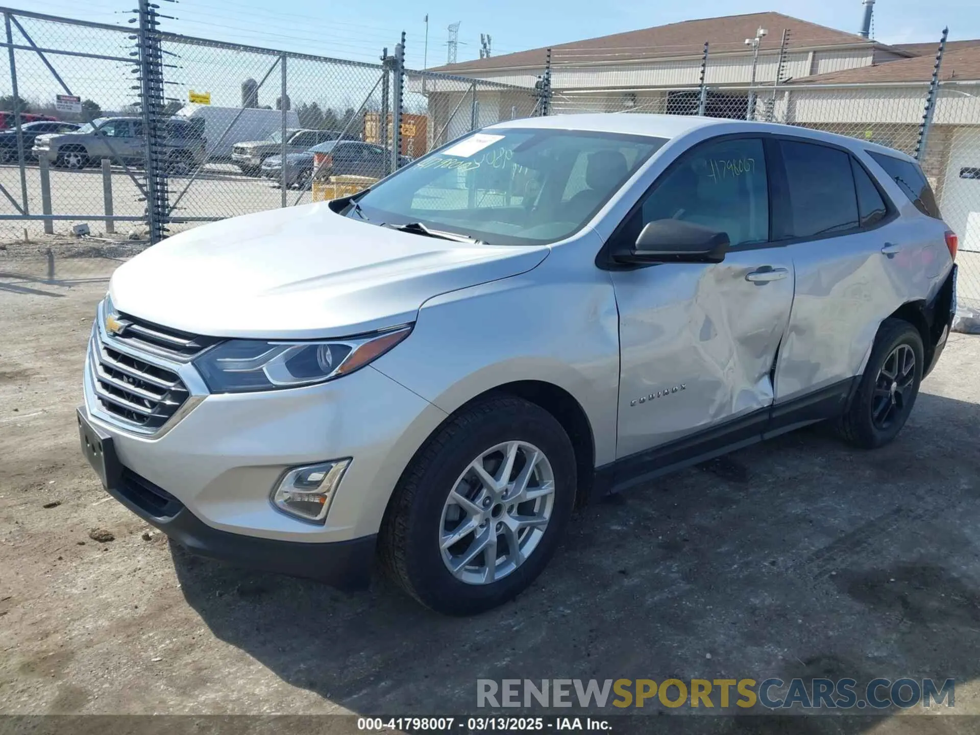 2 fotografías del automóvil dañado 3GNAXHEV9KS664142 CHEVROLET EQUINOX 2019